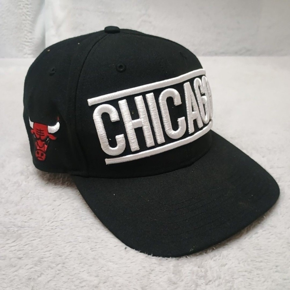 Chicago Bulls '47 Hat Cap Snap Back Mens Black NBA Basketball Split Bar Logo